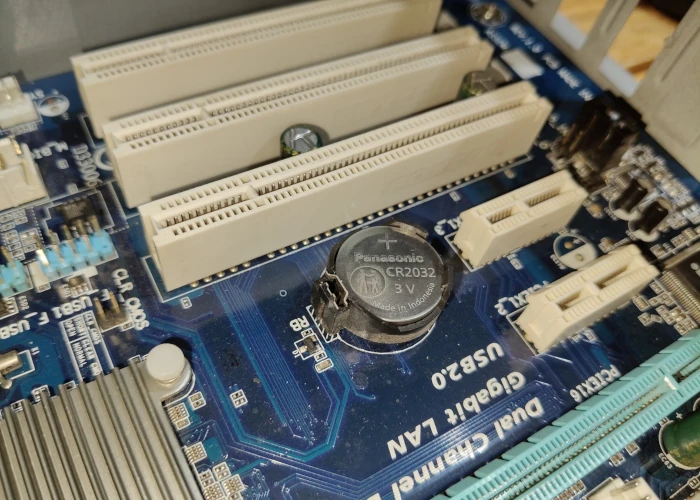Panasonic CR2032 — nowa bateria BIOS w Zestawie PC z Windows XP