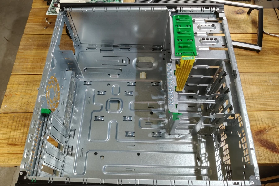 obudowa biurowego komputera HP Elite 8000