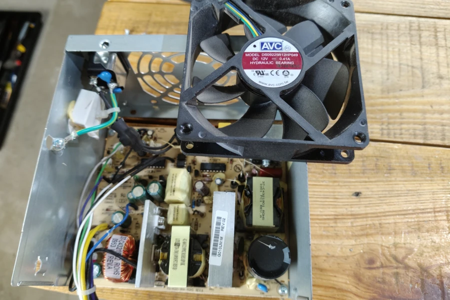 HP Compaq Elite 8000 składanie zasilacz w środku