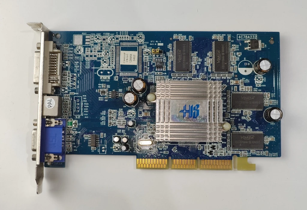 wygląd ogólny karty his radeon 9250