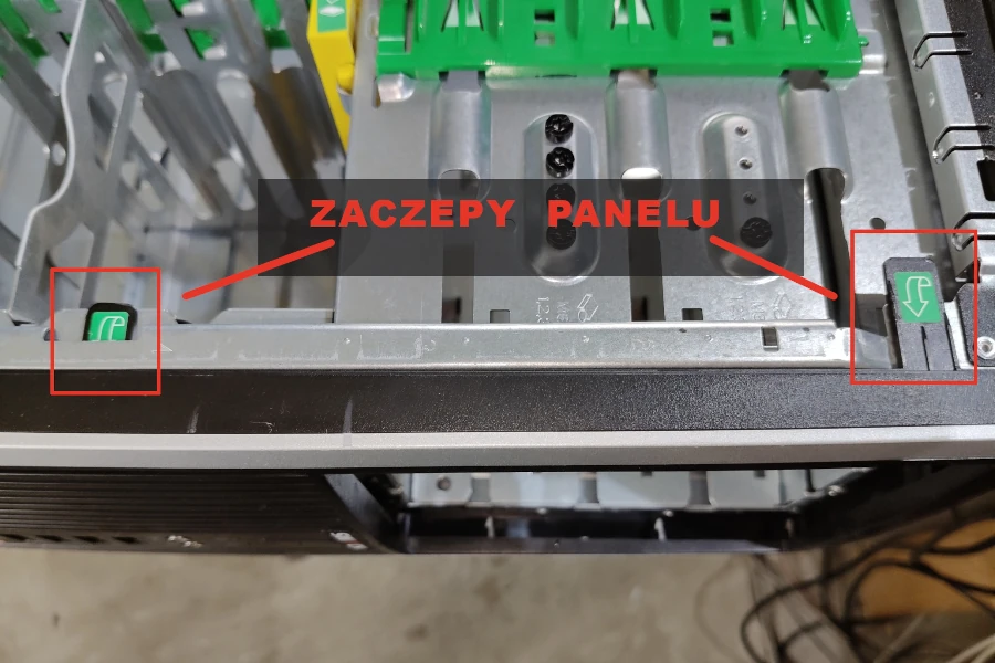 Compaq 8000 Elite składanie mocowanie panelu przedniego obudowy