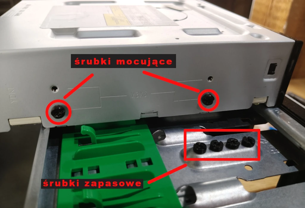 sposób mocowania napędu DVD w komputerze HP