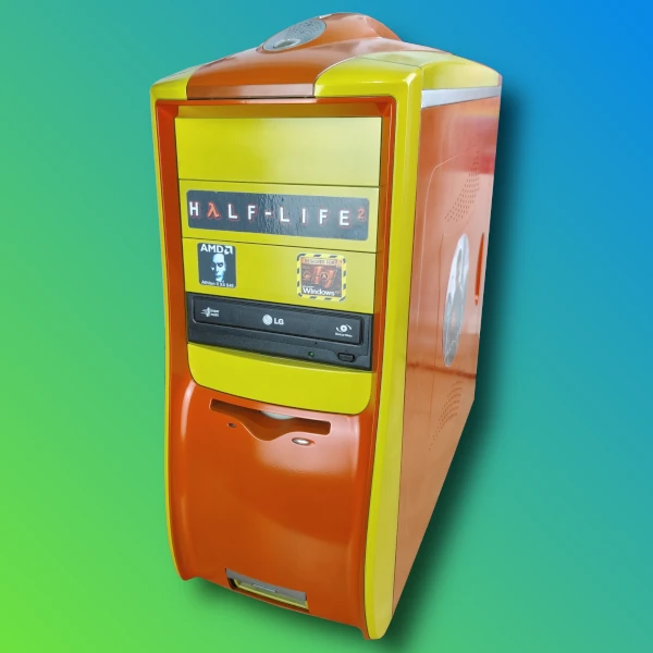 miniaturka komputera half life